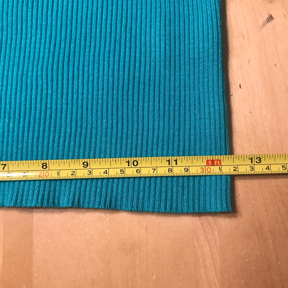 Sweater - Picture 6 of 8